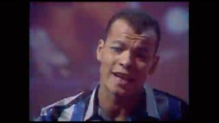 Fine Young Cannibals - Suspicious Minds (Top of The Pops 1986)