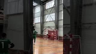 Crazy finish 🤯 #futbol #indoor #incredible #futsal #skills #soccer #goals #humilité #shorts