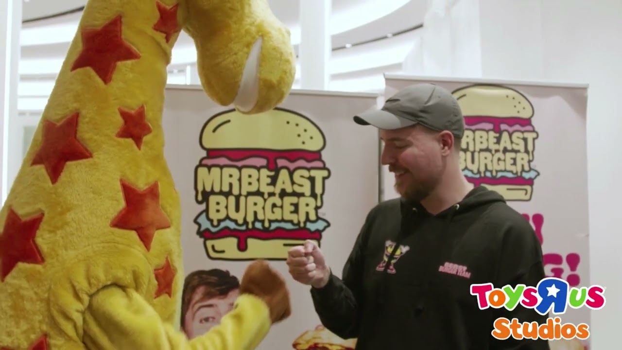 Geoffrey Welcomes MrBeast To American Dream | Toys"R"Us - YouTube