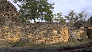 PERIGORD : LES CABANES DU BREUIL