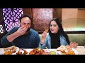 eating butter chicken with nikita chawla fashion blogger at havemore pandara road