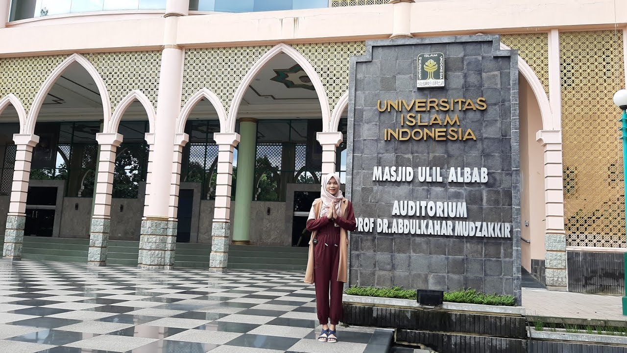 Universitas Islam Indonesia Yogyakarta Terkini Berkeliling Kampus Uii