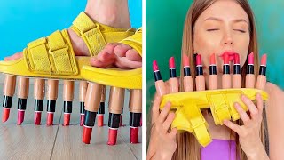 COOL WAYS TO SNEAK MAKEUP ANYWHERE! Best Girly Tricks by Mariana ZD