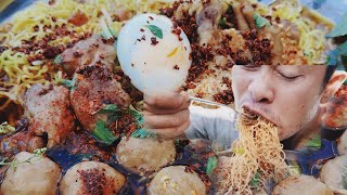 ก๋วยเตี๋ยวไก่มะระชามใหญ่ๆแน่นๆแก้มผักสดๆมาเป็นส่วนซดร้อนๆเผ็ดๆแซ่บคักพี่น้อง #ก๋วยเตี๋ยวไก่มะระ