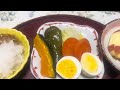 【51歳独身男の朝ごはん支度】蒸し卵…蒸し野菜…サバの味噌煮…大根おろし…黒豆…ひじき煮ご飯（梅干し）…小松菜と白菜、とろろ昆布の味噌汁…リンゴを作る‼️