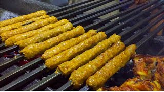 Chicken Kababs and Egg Burgers | Pakistan Street Food | Street Food Karachi
