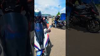 BMW S1000RR VS Z1000 #shorts #z1000 #bmws1000rr