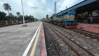 WDM 3D Locomotive leading Drutojan Express | 758 down | Train's of BD