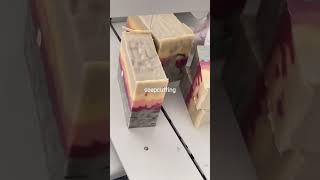 풍경비누만들기 키팅 #soapmaking #디자인비누 #soapcutting #soap #비누만들기 #비누공방 #알토리코 #coldprocessoap #천연비누 #soaper