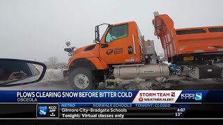 Southern Iowa hit by heavy snowfall, DOT plows work overtime