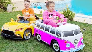 ALİ ADRİANA'YA SÜRPRİZ OTOBÜS ALDI Little girl Ride on the Power wheels Pink Bus for Kids
