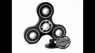 Yomaxer Tri-Spinner Fidget Toy