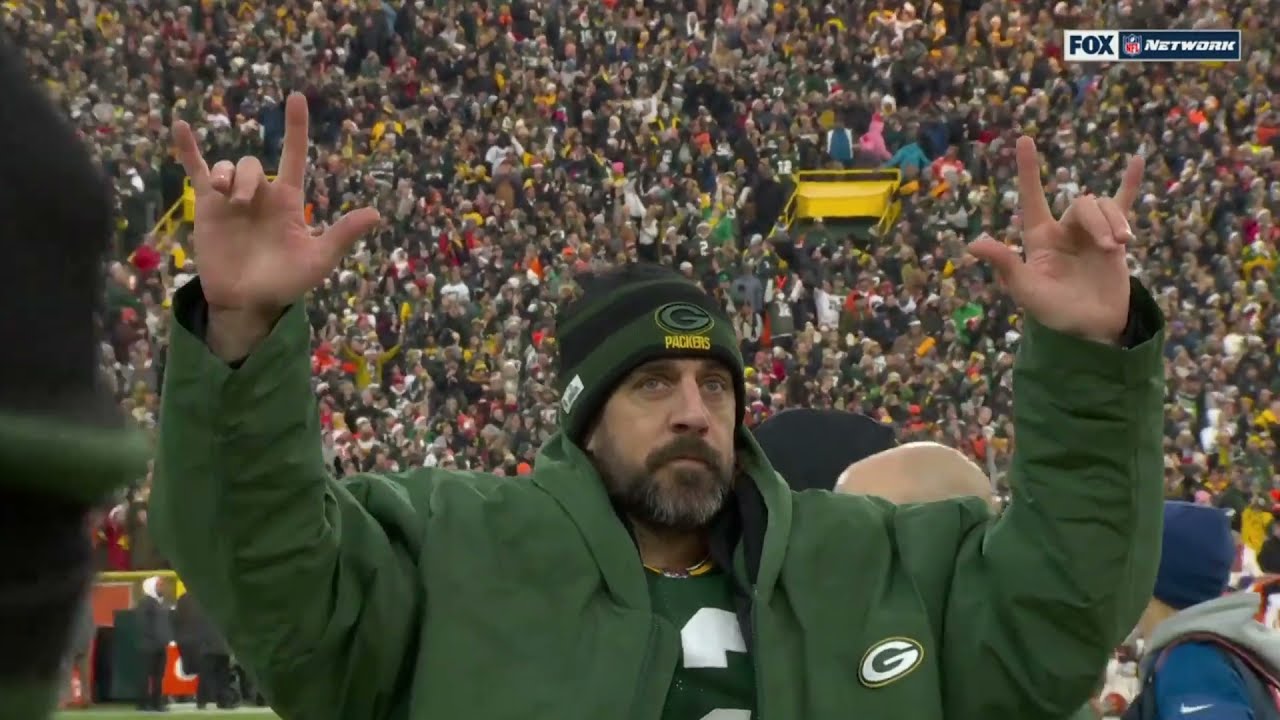 Brett Favre Message To Aaron Rodgers After Record-breaking TD - YouTube