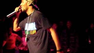 KiD CuDi - Sky Might Fall (Live) [Prod. By Kanye West]