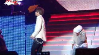 [Fancam] 101106  Han Geng @ Shanghai Nike Concert - Queen [庚吧山分]