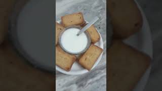 yummy rusk with milk 😋