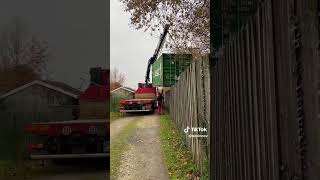 LIVRAISON D'UN CONTAINER //