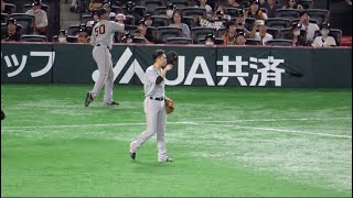 坂本勇人がファンの声援に嬉しくなさそうに応える・・・