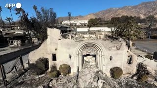 California, la distruzione lasciata dagli incendi ad Altadena