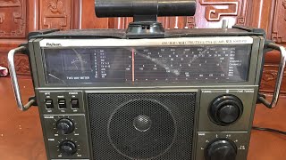 —(ĐÃ BÁN)—-Đài Radio bãi Nhật Bản Rajisan, dùng điện 100v ,chạy tốt. Lh:0369082336