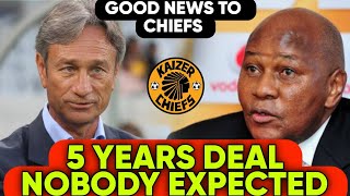 Kaizer Chiefs Sign Former Pirates Coach (BREAKING NEWS)