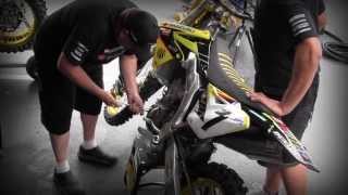 YOSHIMURA SUZUKI FACTORY RACING -  \