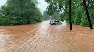 Car trapped in floodwaters caught on camera in Maryland amid severe weather | FOX 5 DC