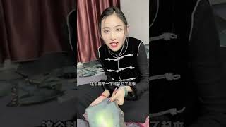 【思懿日常】有没有圈口大的女神宝贝呀？没想到切到后面会是这样的【第二集】 #思懿翡翠老板娘 #手镯懿姐 #匠心定制 #珠光宝气添瑞福 #翡翠玉石 #翡翠 #翡翠手镯