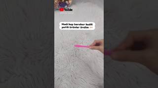 Kedili fırfırlı şapka ve patili eldivenin yapımı videolar kısmında #crochet #kitten #kittens #örgü