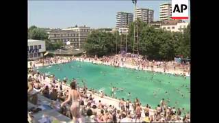 YUGOSLAVIA: BELGRADE: HEATWAVE ATTACKS CAPITAL