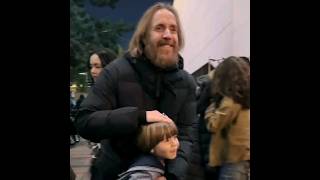 Rhys Ifans and his hippie family on their last day of filming in 'Venom: The Last Dance' 🎬🎥👽🛸😎😍❤️