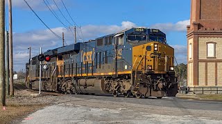 CSX M693 Manifest Train Passes Through Sibley Mill