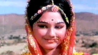 Meri Banno - Asha Bhosle, Usha Mangeshkar, Ek Gaon Ki Kahani Song