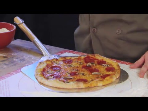 How to Use a Metal Pizza Peel (So Your Dough Won't Stick!) How to Use a Metal Pizza Peel (So Your Dough Won't Stick!)