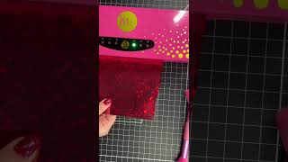 Creating Christmas cards that WOW with FOIL #cardmaking #pinkandmain #foiling