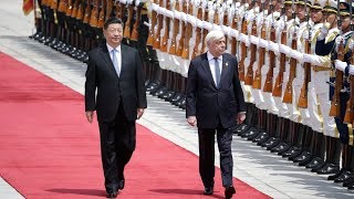 President Xi welcomes Greek president in Beijing