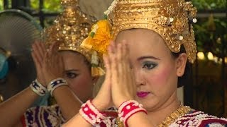 THAILAND'S POT OF GOLD - BBC NEWS