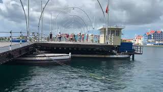 Pontjes brug (De Koningin Emmabrug) #Willemstad#curaçao