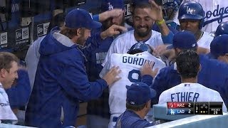 ARI@LAD: Gordon blasts a two-run homer to right