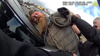 BODYCAM: Wannabe Cowboy on a Mule Flees Police!