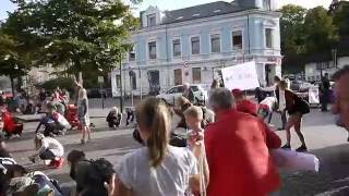 Flashmob in Mölln zum Weltkindertag 2016