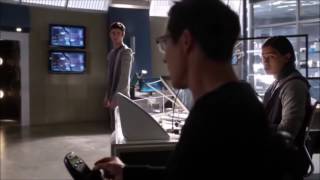 The Flash 2x17 Eobard Thawne Descubre Que Barry Viene Del Futuro HD