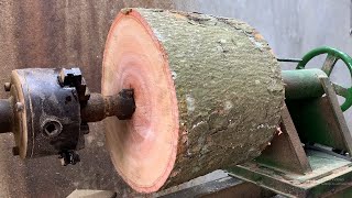 Wood Turning Techniques   Carpenter Works Amazingly With Amazingly Fast And Efficient Wood Lathe