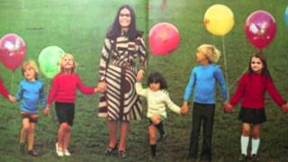 Nana Mouskouri - Un n'haricot dans l'oreille (1972)