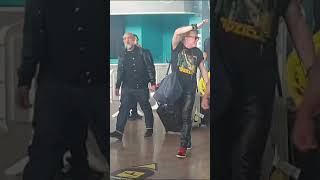 Llegada Guns N' Roses al aeropuerto de Vigo. 10/06/2023.
