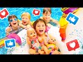 Cute baby dolls are hungry! Bianca and her friends are having fun at the swimming pool.