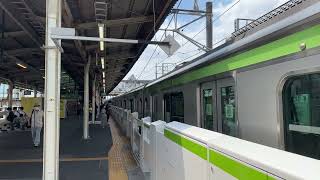 横浜線E233系6000番台 長津田駅発車シーン