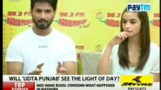 02 NDTV 24x7 News 03 June 2016 02min 07sec Shahid Kapoor & Alia Bhatt Promote Shaandaar At Radio Mir