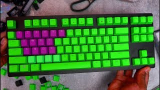 NEW!!! RAZER PBT KEYCAPS! ONLY $30?!? + Ergonomic Pro Wrist Rest