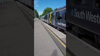 159001 \u0026 159011 on the 1L45 Waterloo to Exeter at Gillingham on 2/6/22